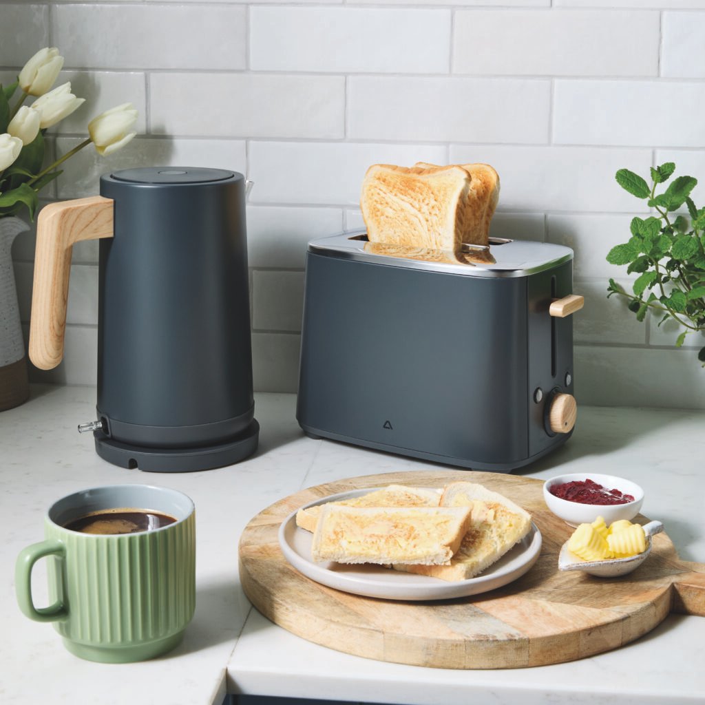 Aldi Scandi Kettle and Toaster with mug